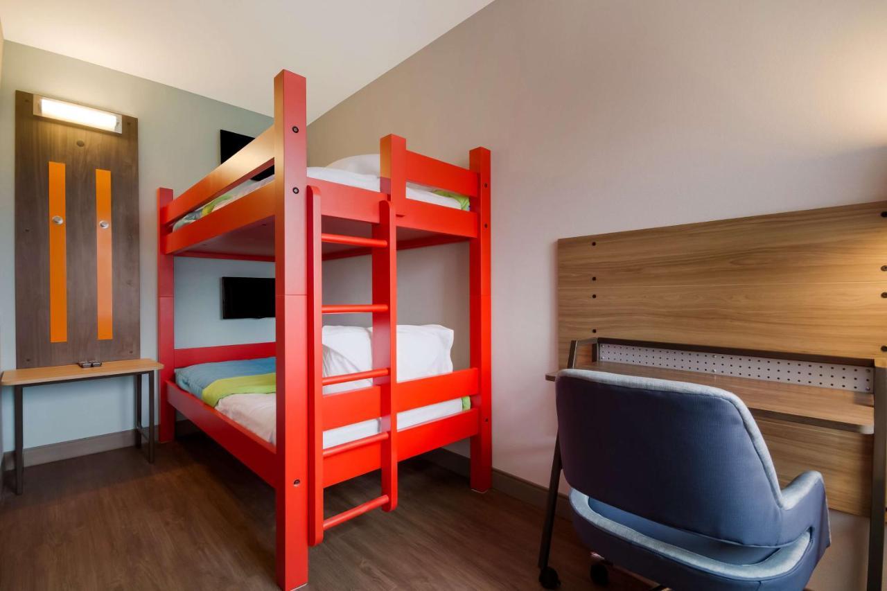 King Room Bunk Beds