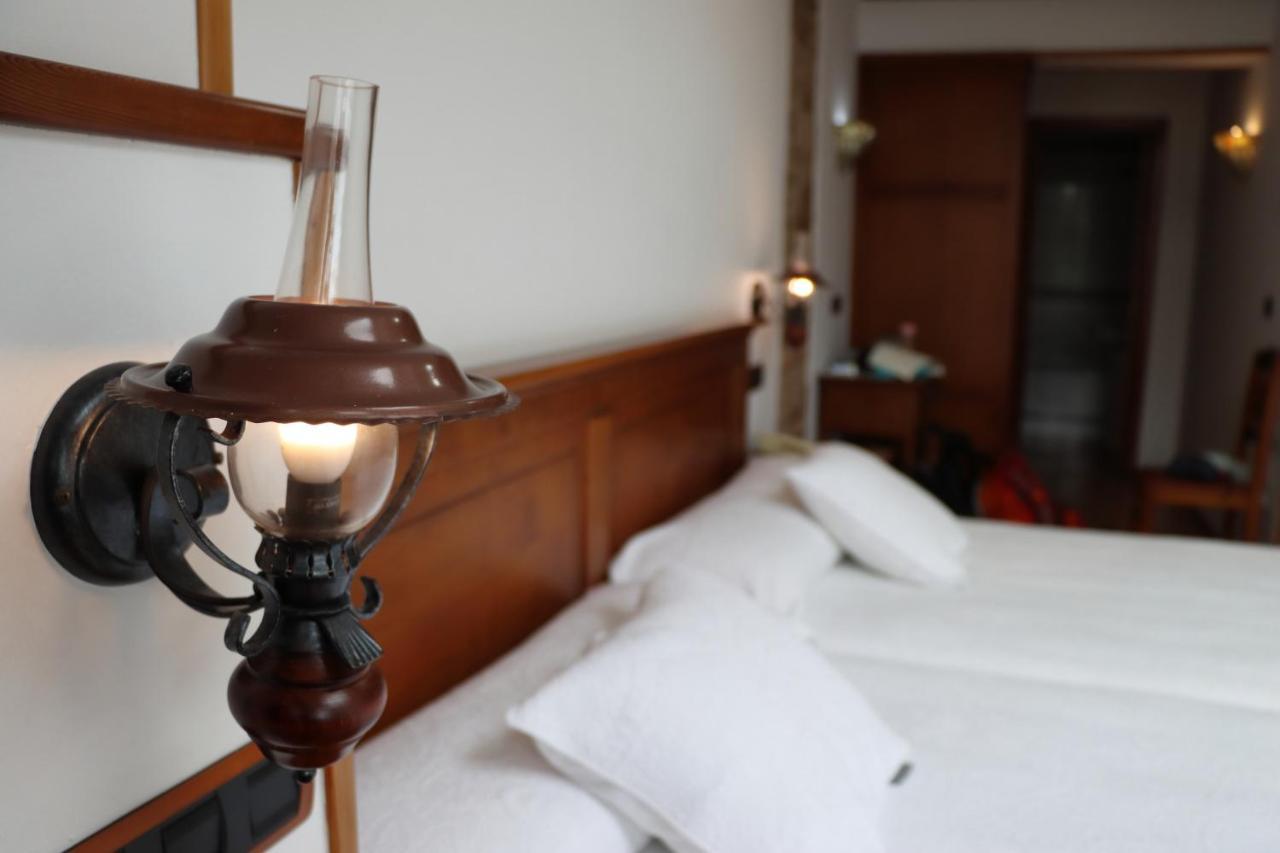 Twin Room,1498530613:JPEG