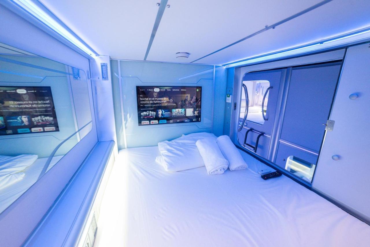 Capsule Deluxe Room