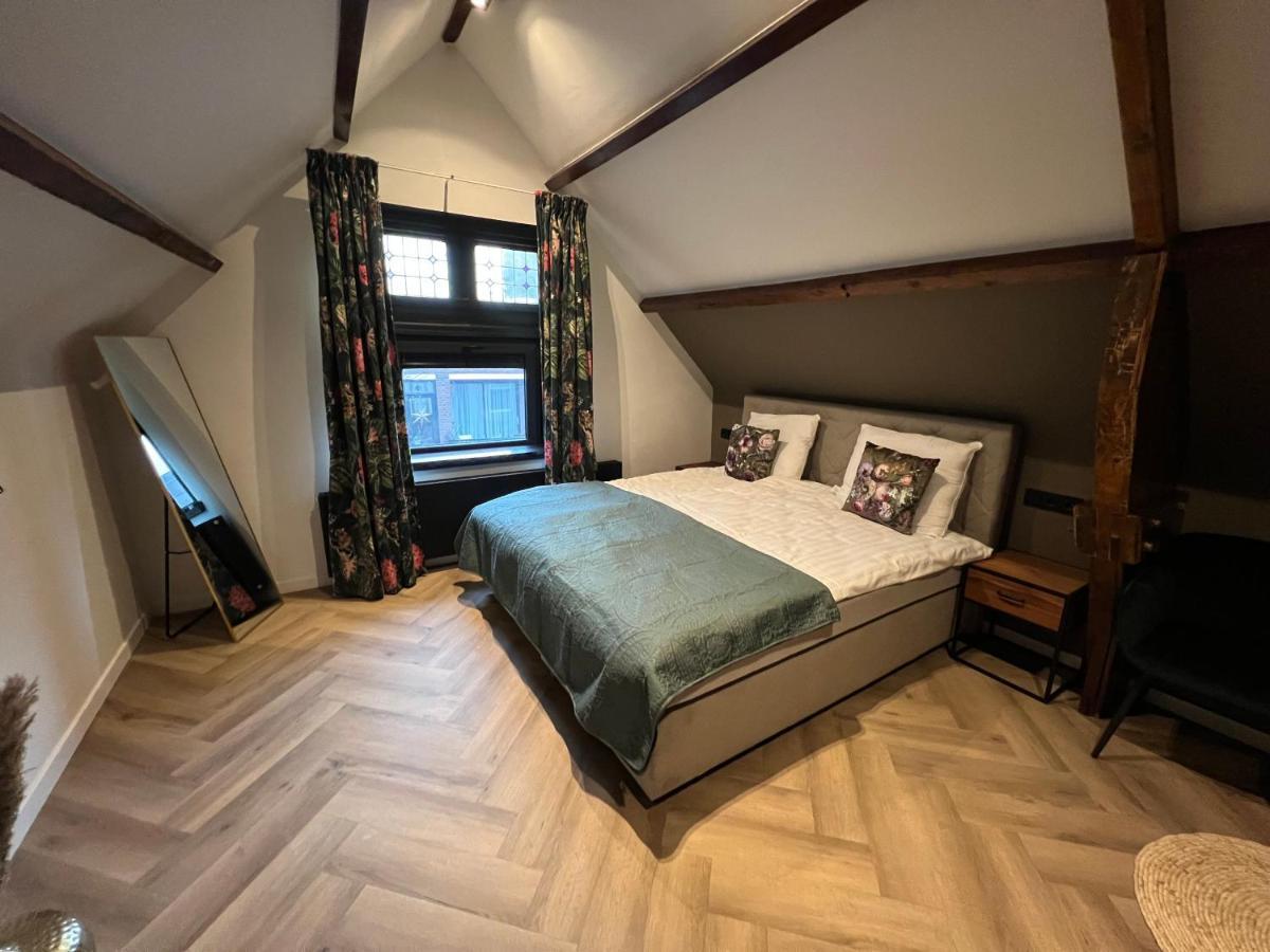 Deluxe Room,1487686354:JPEG