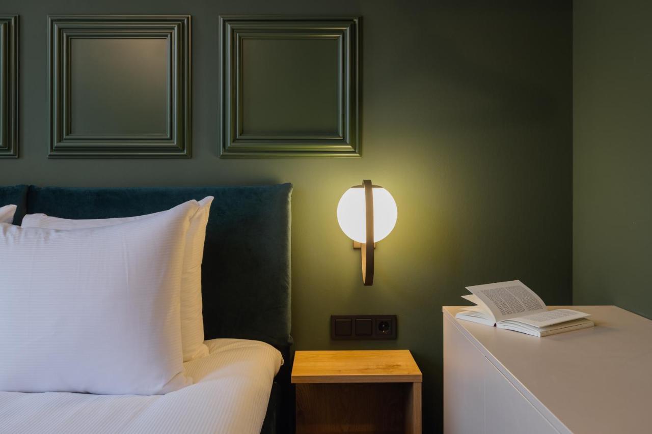 City Room