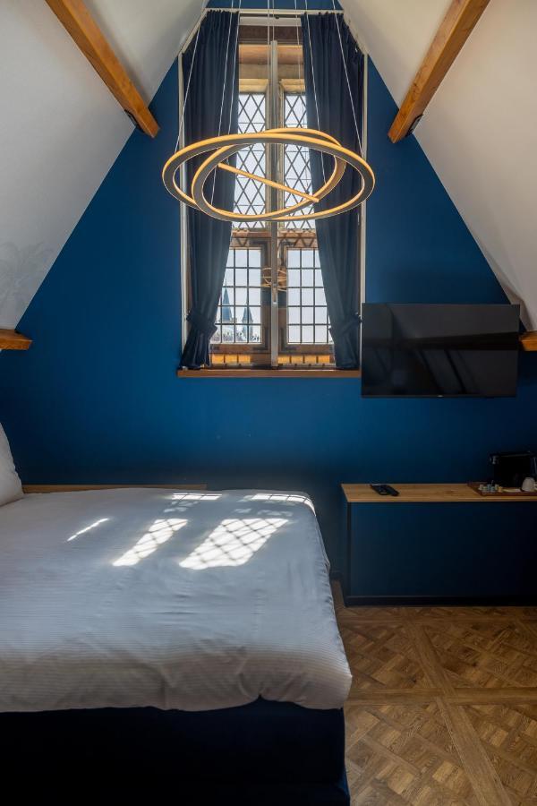 City Room
