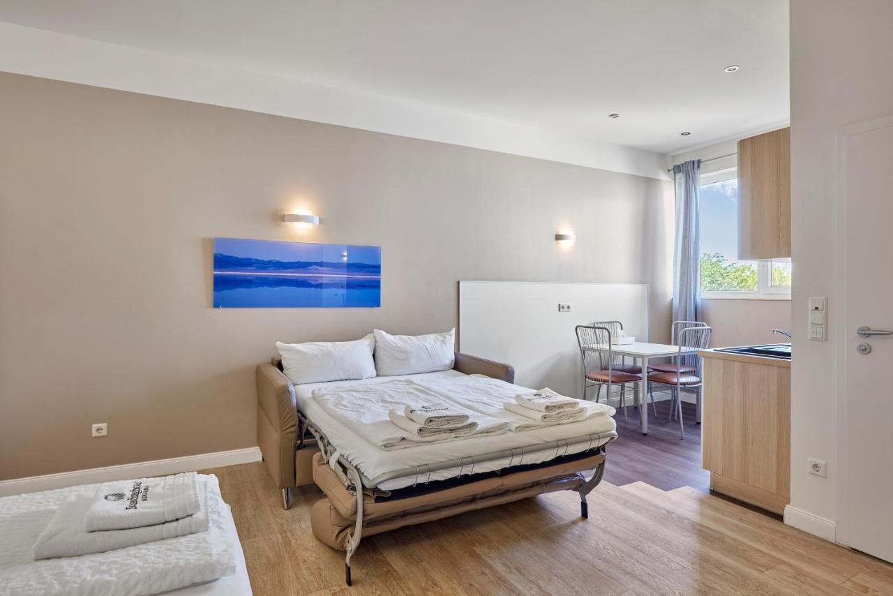 Double Room,1490018929:JPEG