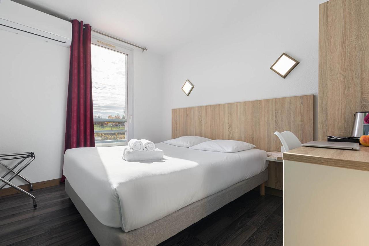 Double Room,1494527236:JPEG