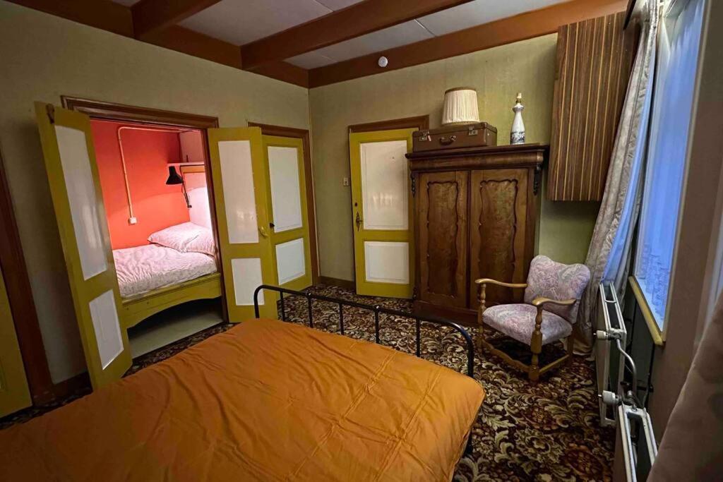 Double Room Private External Bathroom