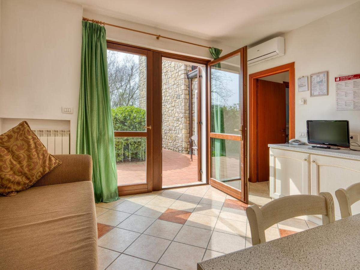 Economy One-Bedroom Apartment,1498475992:JPEG