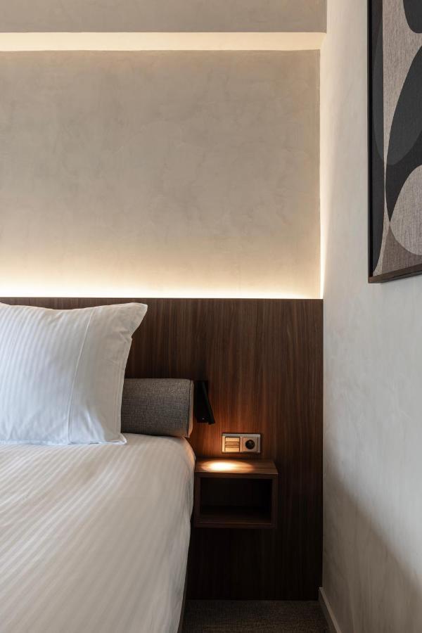 Deluxe Double Room Harbour View Pet Room