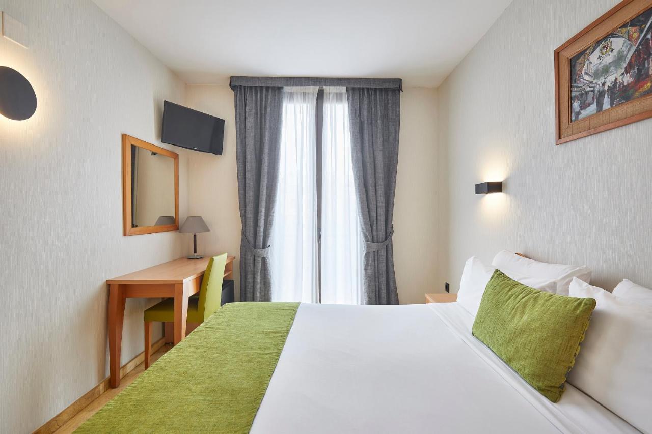 Double Room (1 - 2 Adults)