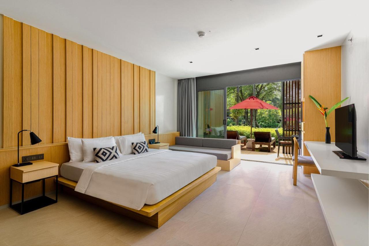 Deluxe King Lanai Room