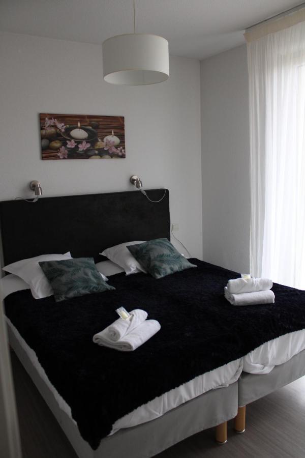 Family Apartment Twin,1498875094:JPEG