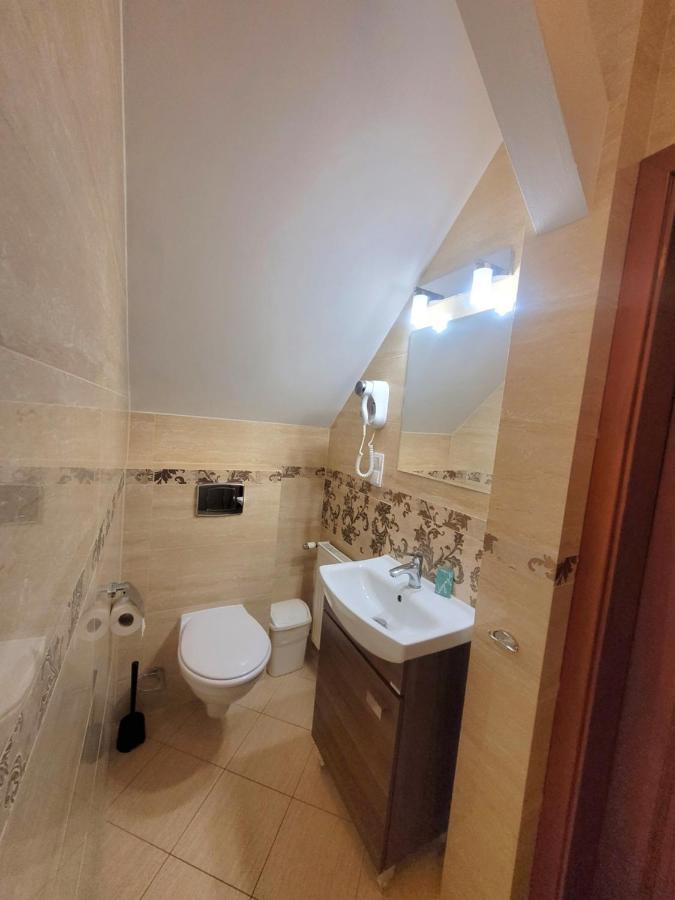 Double Room Attic,1562929849:JPEG