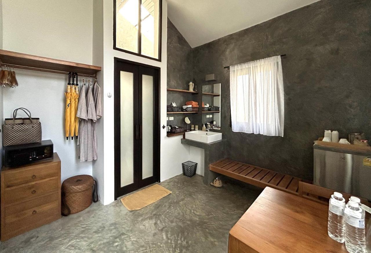 Ocean Breeze Bungalow