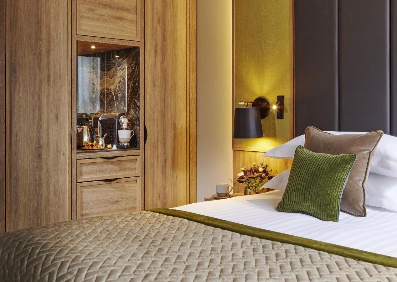 Premium King Room