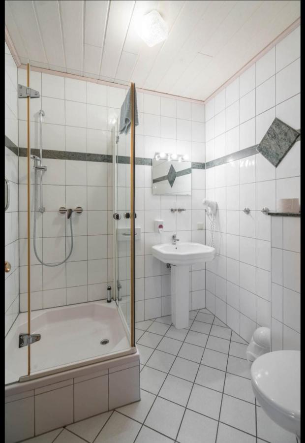 Double Room,1498497214:JPEG