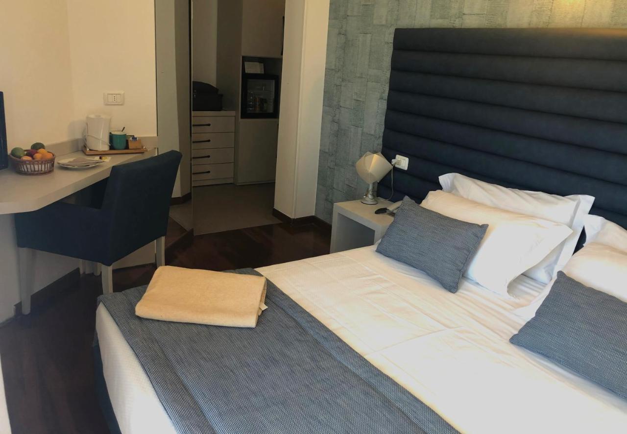 Single Room,1081839259:JPEG