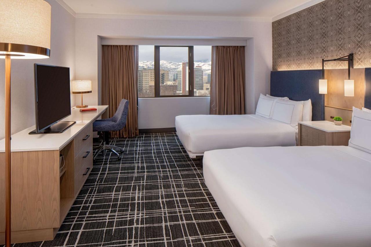 Queen Suite with Roll-In Shower - Mobility Accessible,1498918258:JPEG