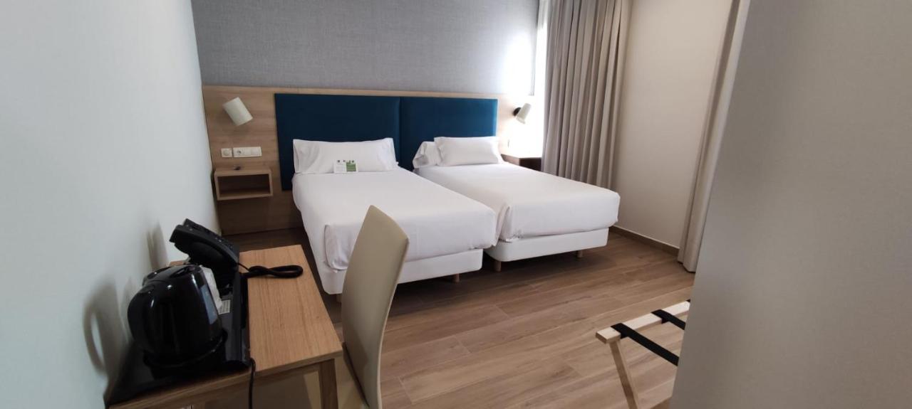 Budget Twin Room,1498508371:JPEG