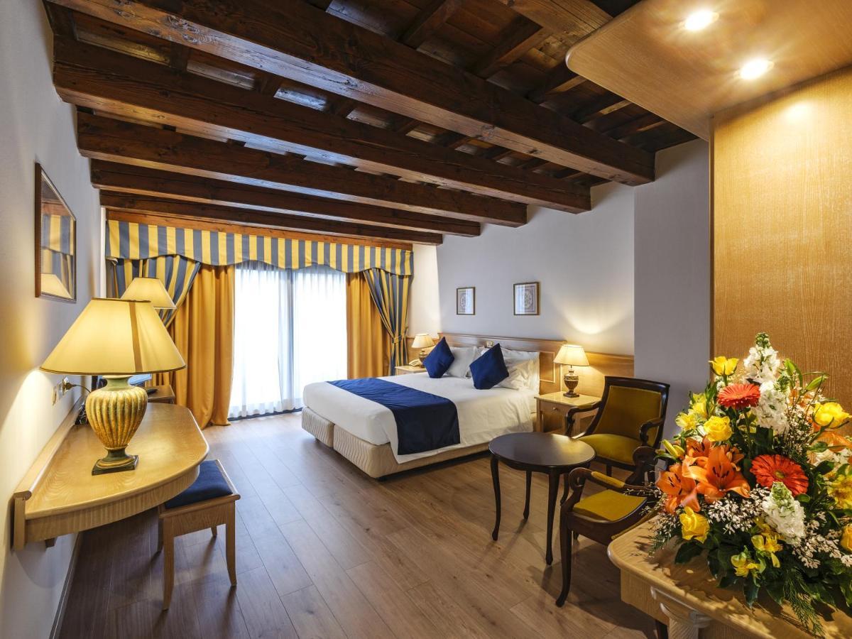 Comfort Double or Twin Room