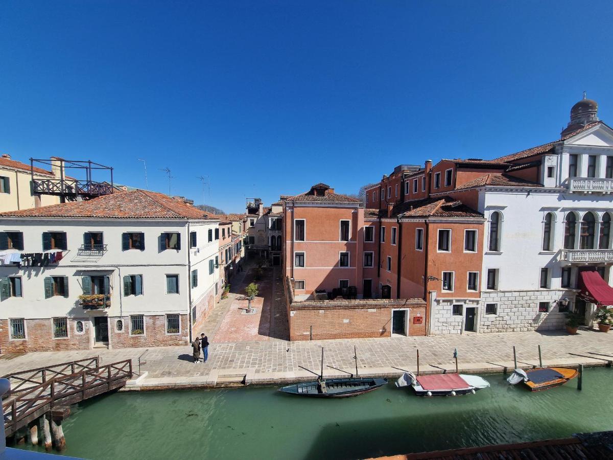 Deluxe Double Room Canal View