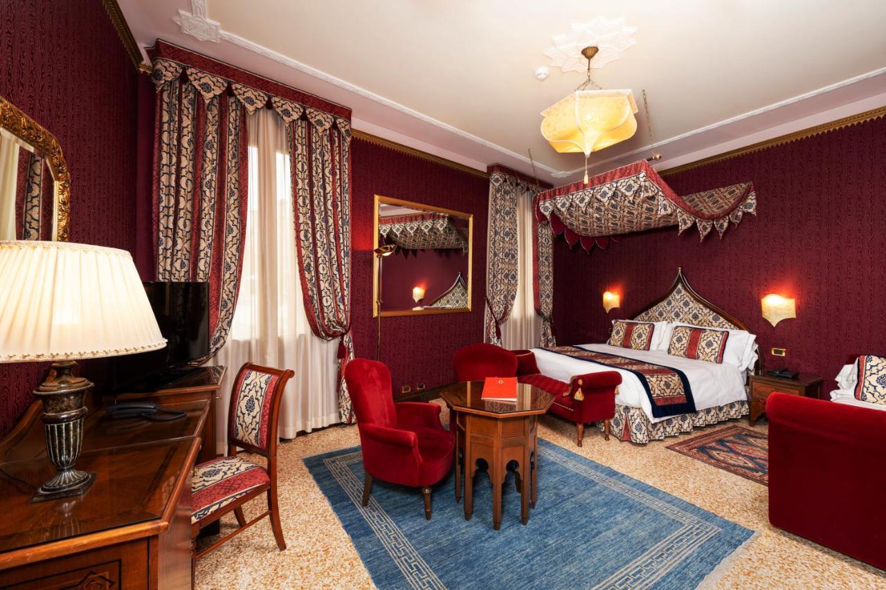 Junior Suite Canal View