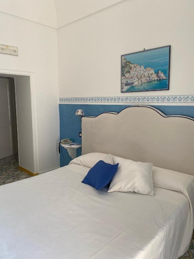Deluxe Double or Twin Room Sea View,1586823110:JPEG