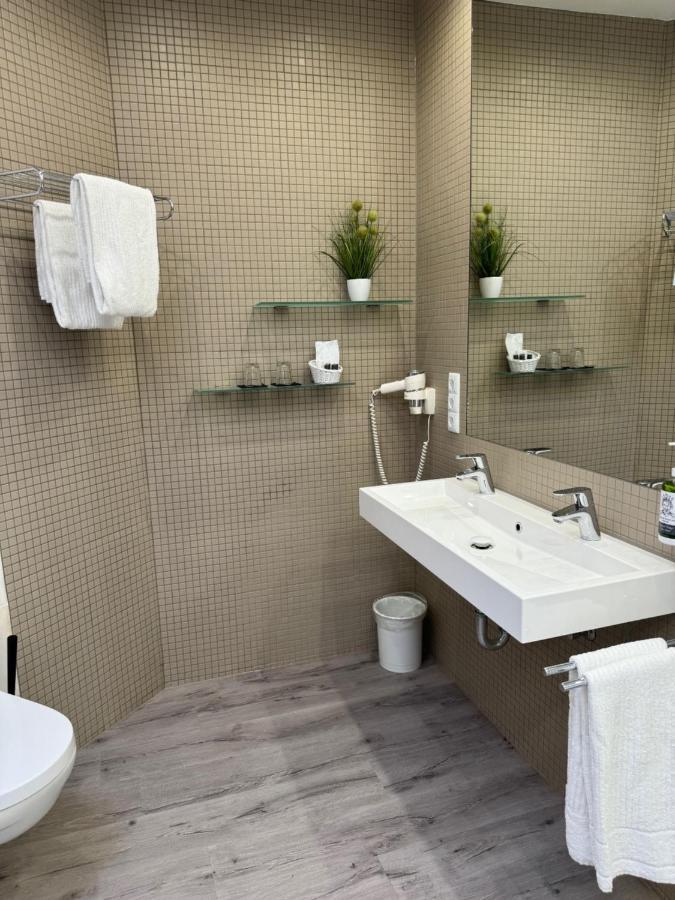 Junior Suite,1498533733:JPEG
