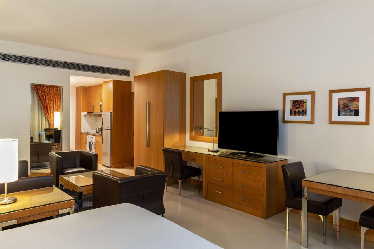 Studio, 1 King with complimentary shuttle service to Dubai Mall & Kite Beach,1498545979:JPEG
