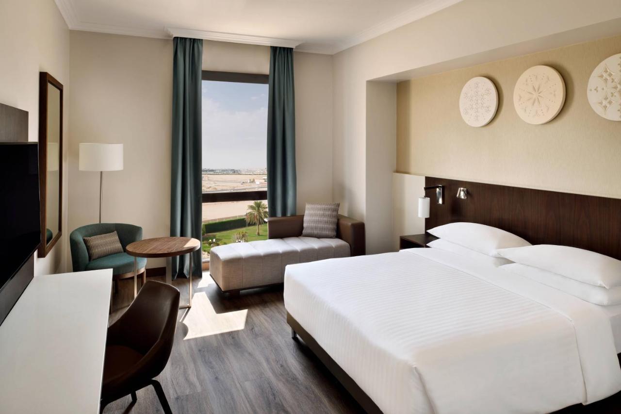 Executive King Room Courtyard View,1499010433:JPEG