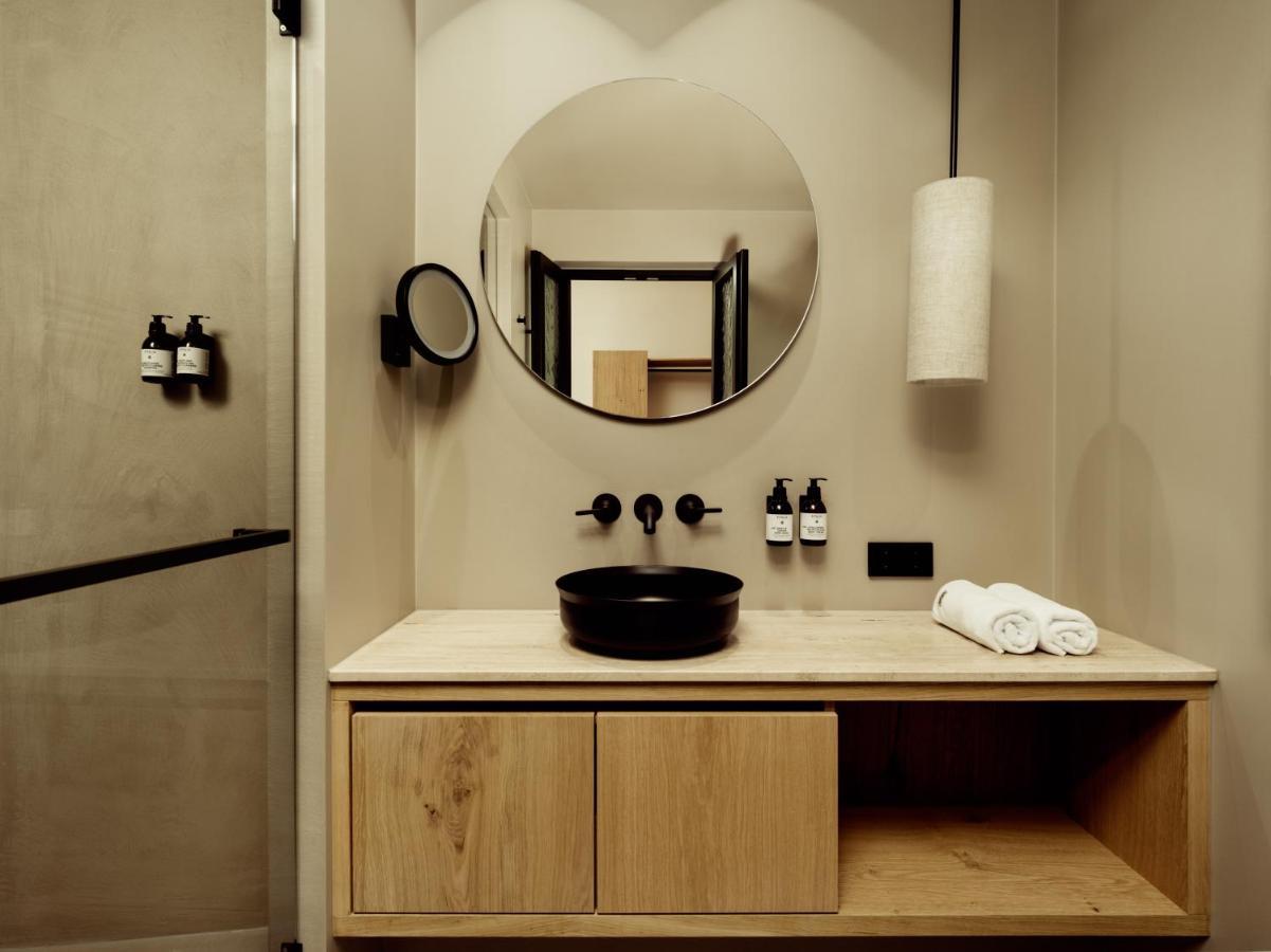 Classic Double Room,1498823200:JPEG