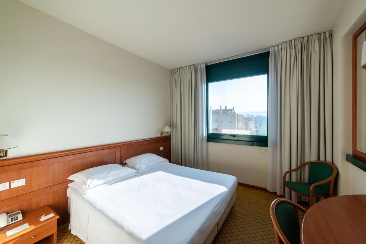 Classic Double or Twin Room,1498556263:JPEG