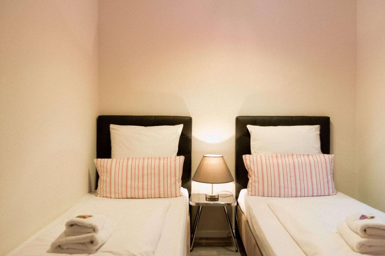 Quadruple Room,1356288467:JPEG