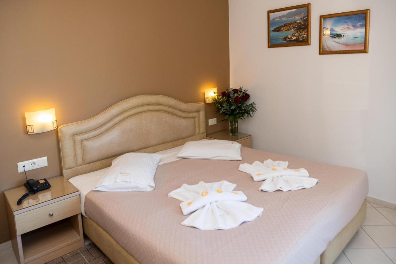 Double or Twin Room Sea View