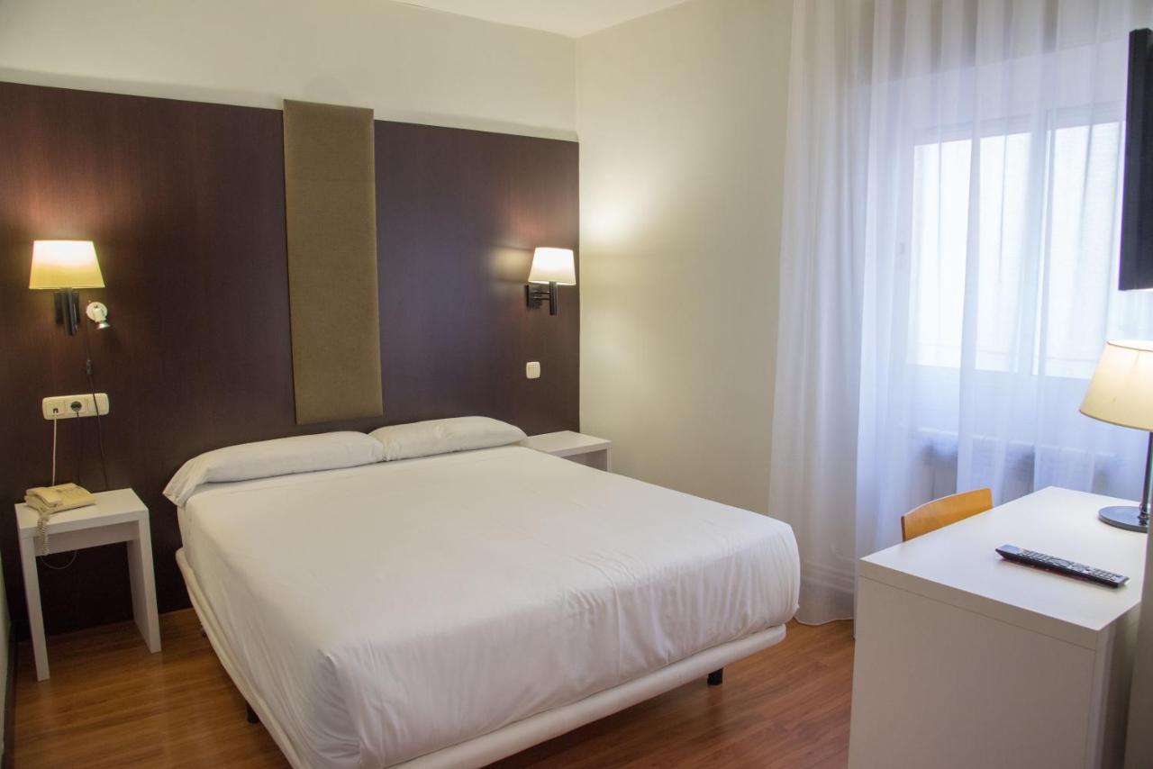 Single Room,1498588093:JPEG