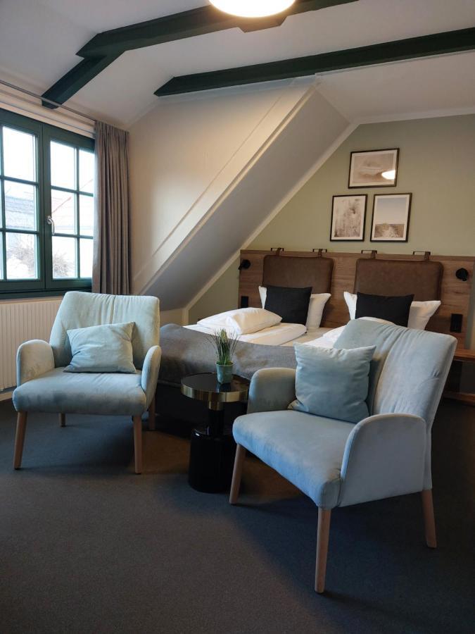 Standard Double Room,1498917514:JPEG
