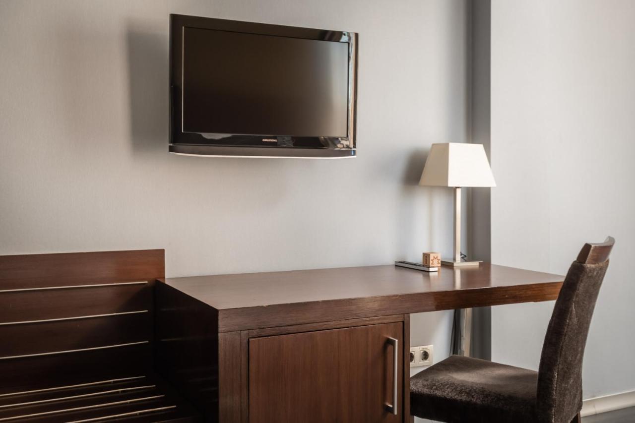 Double Room,1498595119:JPEG