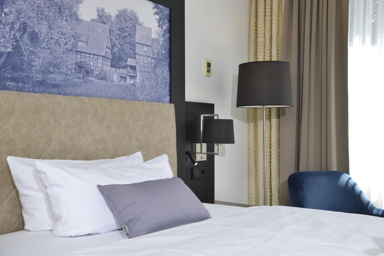 Comfort Queen Room Air Conditioning