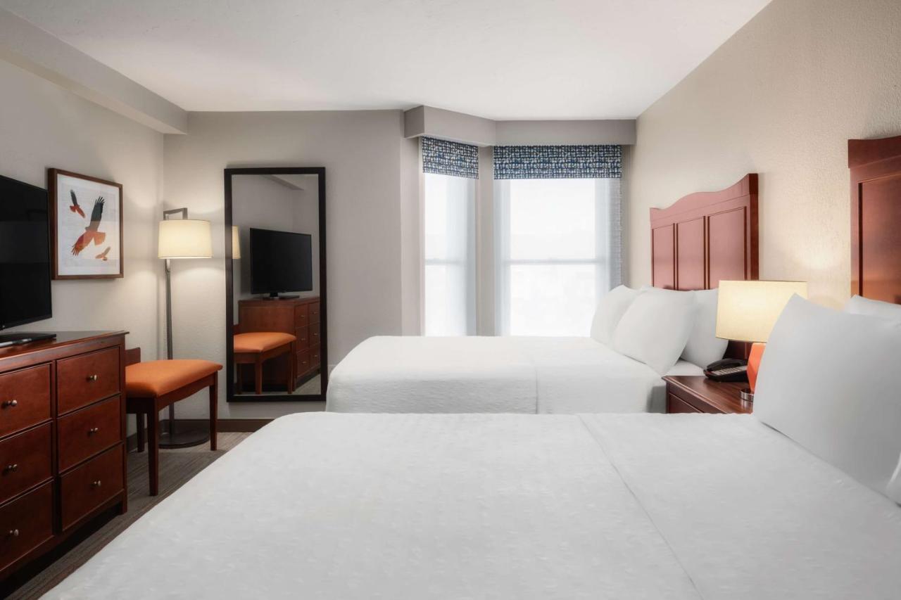 One-Bedroom Suite Two Queen Beds Kitchen Patio Pool View or Non-Smoking,1498986271:JPEG