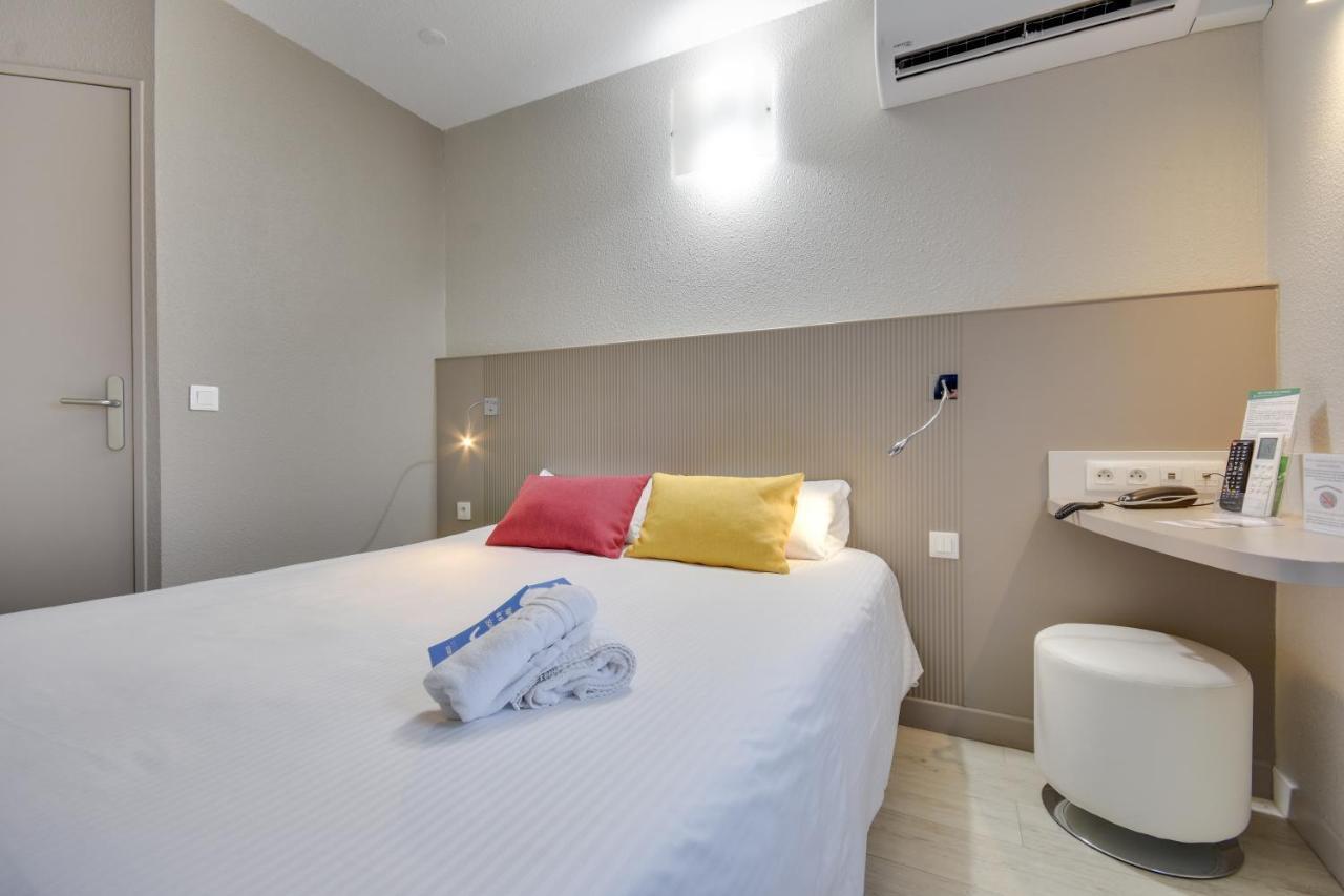 Adjacent Rooms,444372444:JPEG