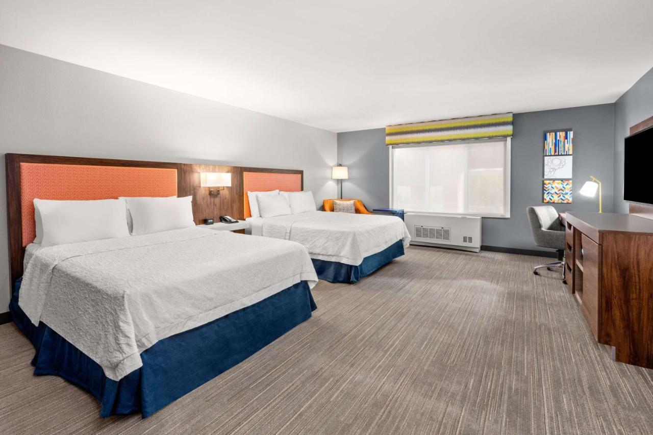 Queen Room Two Queen Beds Hearing Access or Non-Smoking