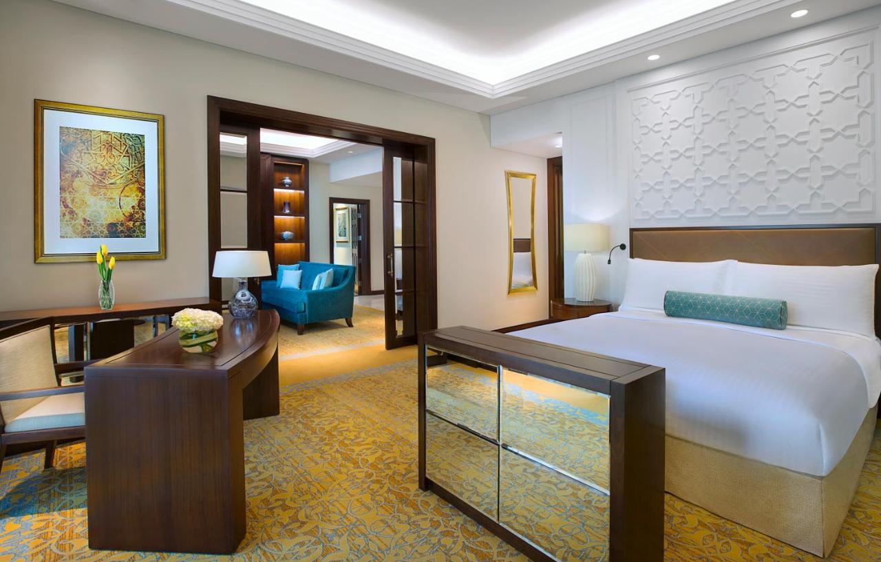 One Bedroom Gulf Suite, 1 King Bed, Garden View,1498620313:JPEG
