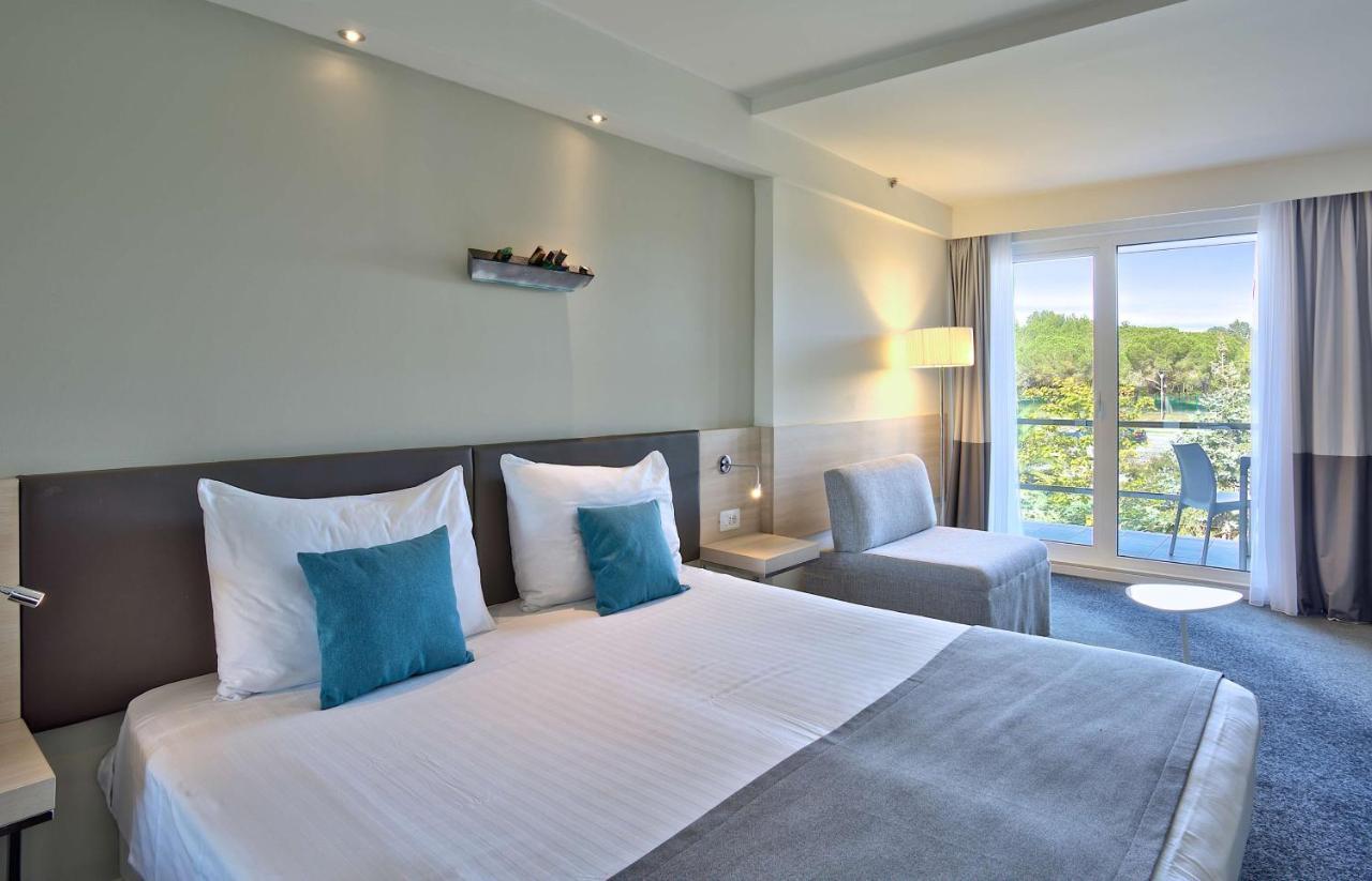 Superior Double or Twin Room with Balcony,1498627393:JPEG
