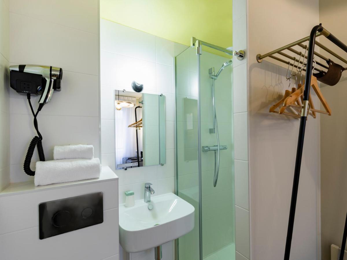 Small Single Room