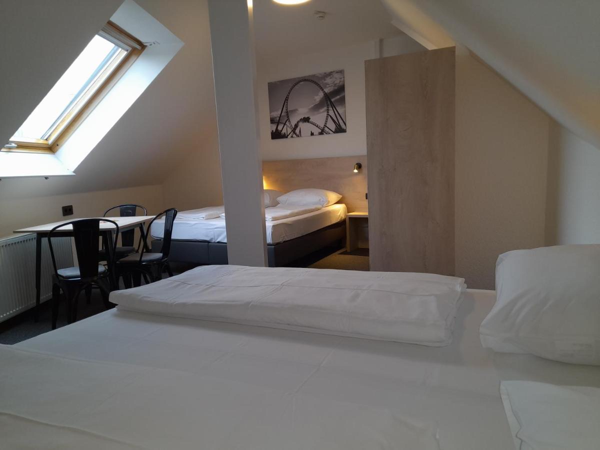 Quadruple Room House A & B