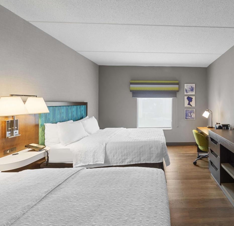 Room with Two Queen Beds - Non-Smoking