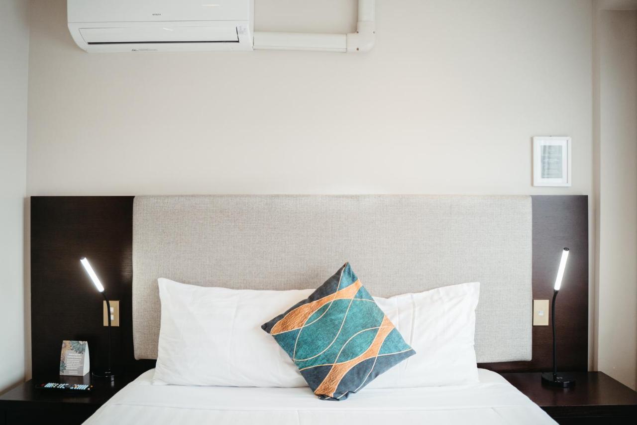 Two-Bedroom Apartment Split Level Queen Single
