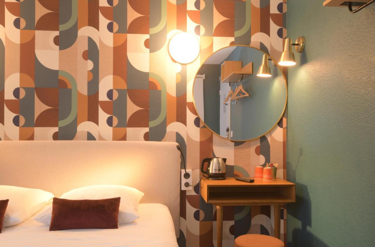 Chambre Lit Queen-Size Elegance,1616418485:JPEG