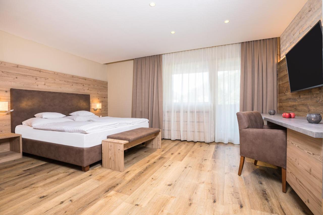 Suite Balcony,1498669051:JPEG