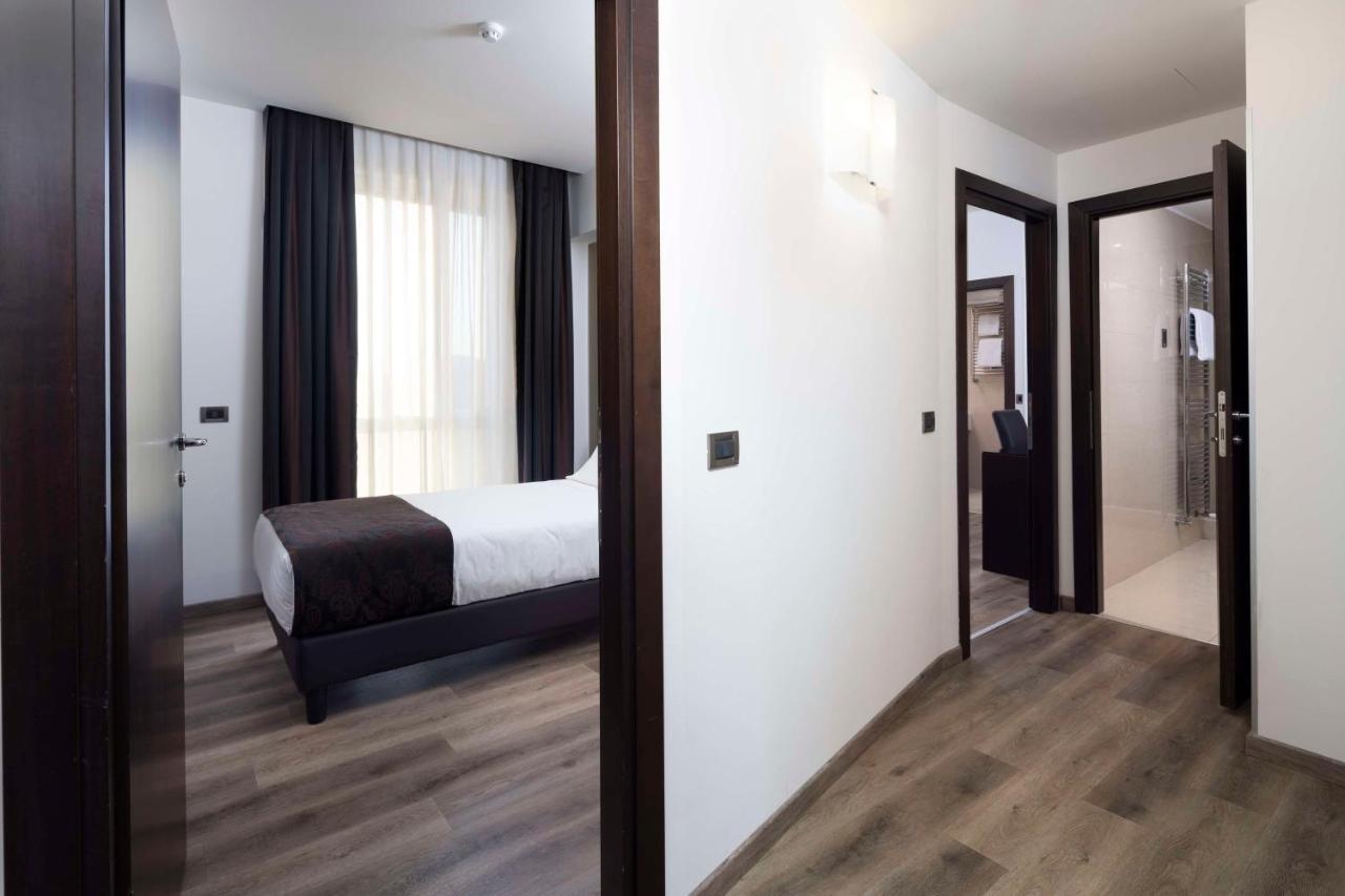 Two Connecting Comfort Single Rooms