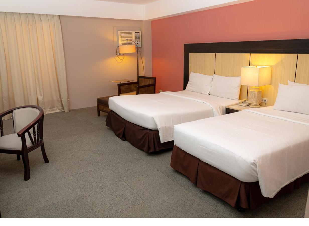 Deluxe Double Room,1498672639:JPEG