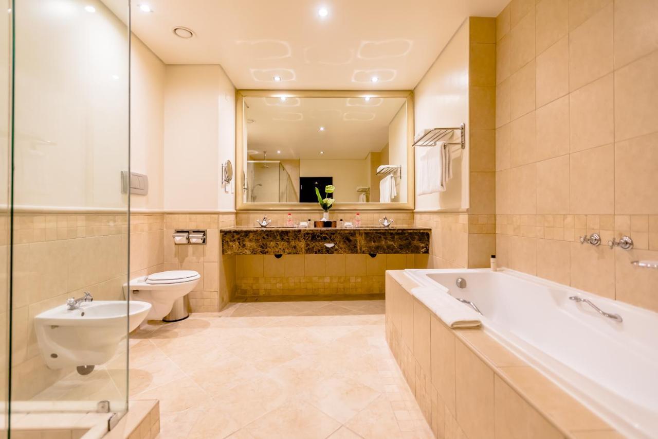 Premier King Suite,1499360437:JPEG